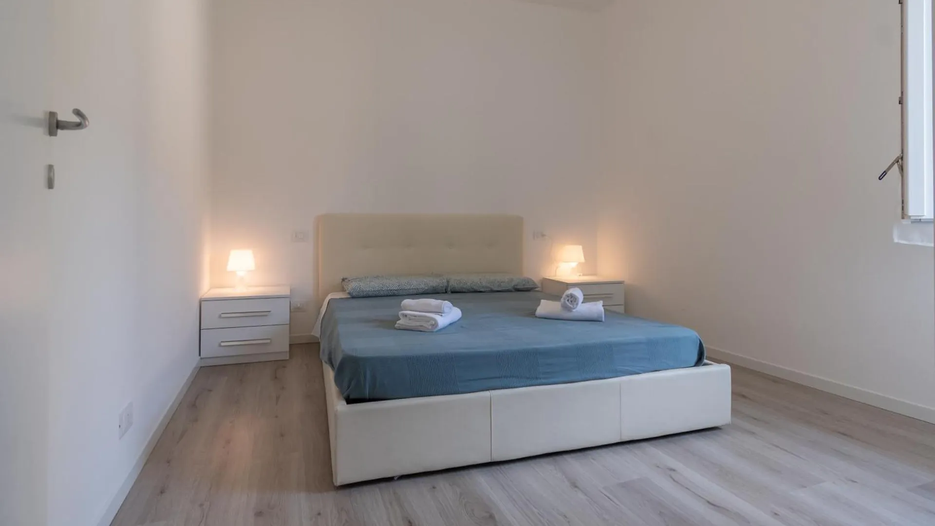 ברשה Quadrilocale Ospedale Civile 8 , 3 Camere E Due Bagni 0*,  איטליה